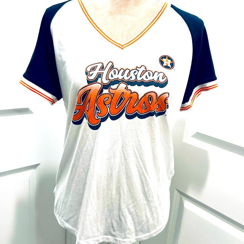 $7 or 2/$10 tshirt sale: MLB Women’s Houston Astros v-Neck short sleeve Tee